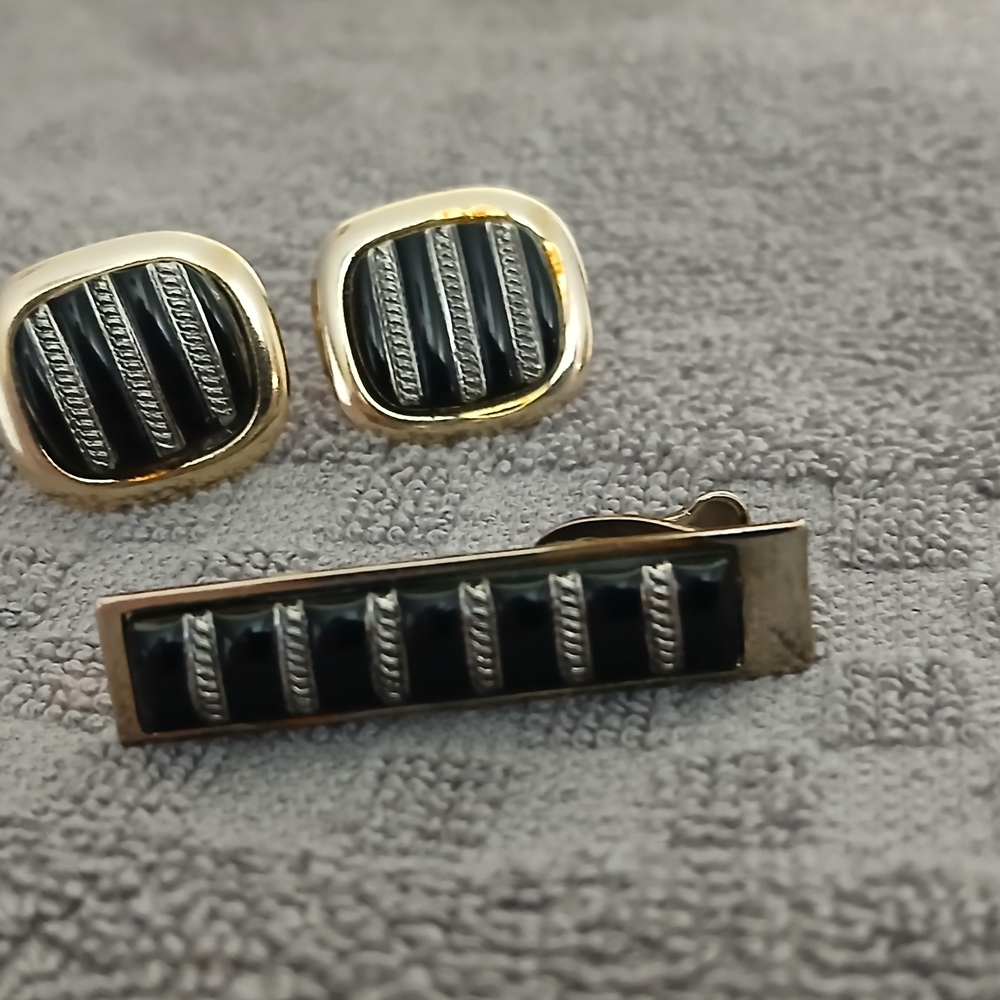Elegant Gold and Black Cufflinks and Tie Clip Set